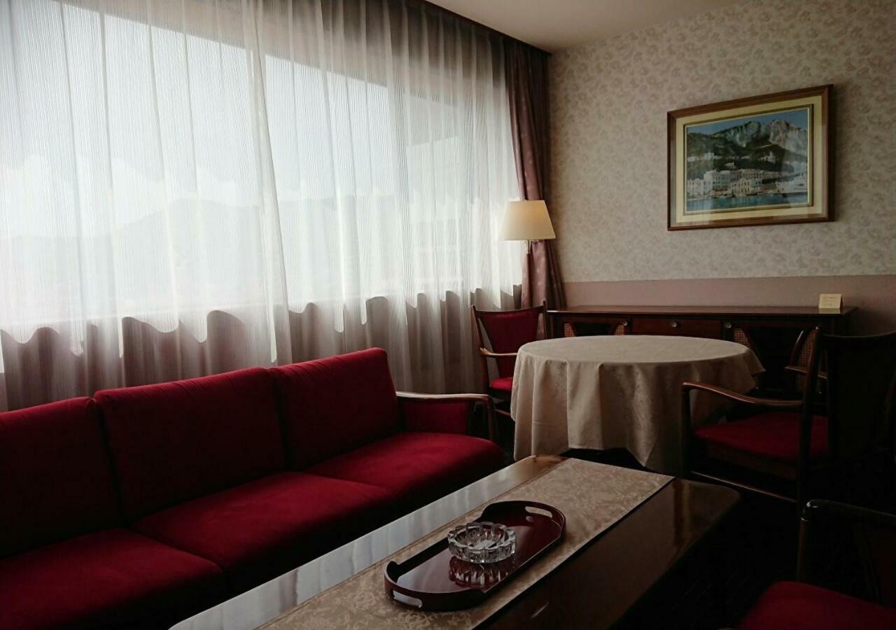 Mihara Kokusai Hotel Exteriör bild
